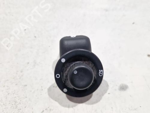 Used Steering wheel controls RENAULT GRAND SCÉNIC II (JM0/1_) 2.0 dCi (JM1K) (150 hp) 29394689