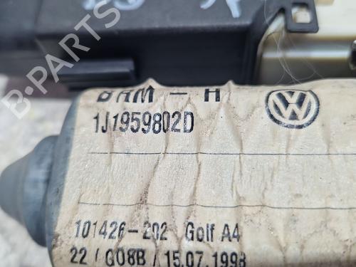 Right front window motor VW GOLF IV (1J1) 1.6 | BP30775779E20 