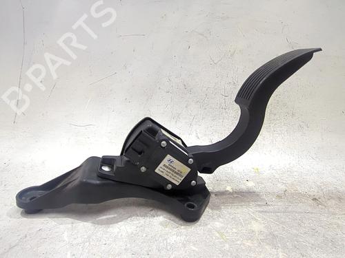 Used Pedal HYUNDAI SANTA FÉ II (CM) 2.2 CRDi (139 hp) 29385115