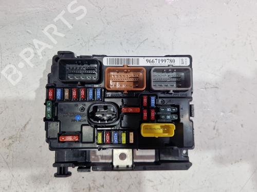 Used Fuse box Fuse box PEUGEOT 207 (WA_, WC_) 1.4 HDi (68 hp) 34622091 34622091
