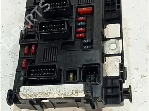Used Fuse box PEUGEOT 206 Hatchback (2A/C) 1.4 HDi eco 70 (68 hp) 23909031