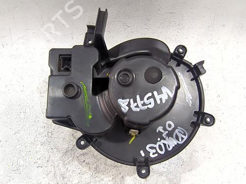 Used Heater blower motor Heater blower motor MERCEDES-BENZ C-CLASS (W203) C 220 CDI (203.006, 203.008) (143 hp) 33704053 33704053