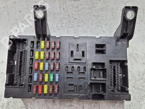 Used Fuse box FIAT LINEA (323_, 110_) 1.4 T-Jet (323AXC1A) (120 hp) 30385068
