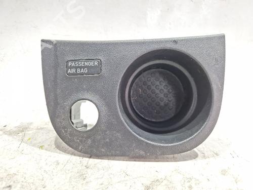 Suporte copos/Objectos SEAT LEON (1P1) 1.6 TDI (90 hp) 32657256