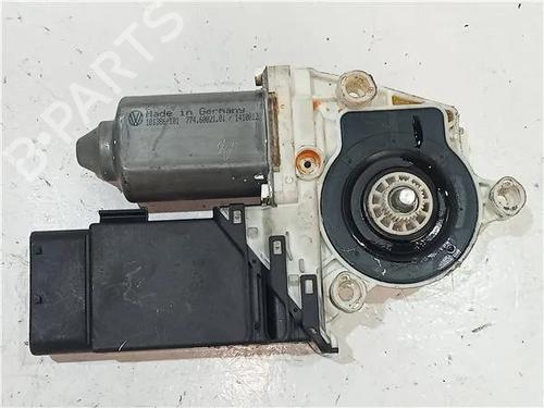 Rudehejsemotor forskærm højre VW GOLF IV (1J1) 1.4 16V (75 hp) 23912455