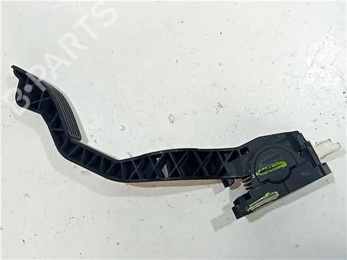 Pedal PEUGEOT 206 Hatchback (2A/C) 1.4 HDi eco 70 (68 hp) 23908399