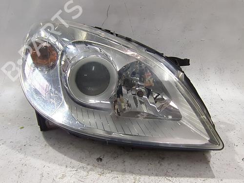 Used Right headlight Right headlight MERCEDES-BENZ B-CLASS Sports Tourer (W245) B 180 CDI (245.207) (109 hp) 33321699 33321699