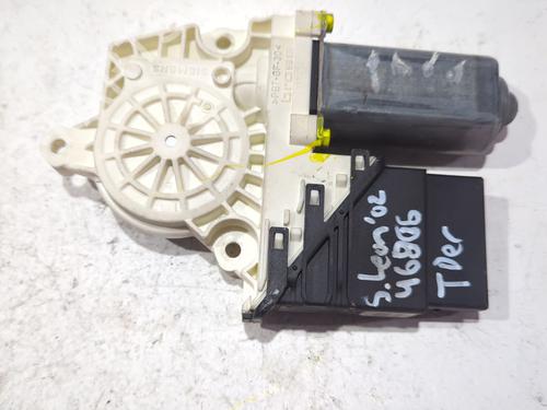 Right rear window motor SEAT LEON (1M1) 1.9 TDI | BP24977301E22 