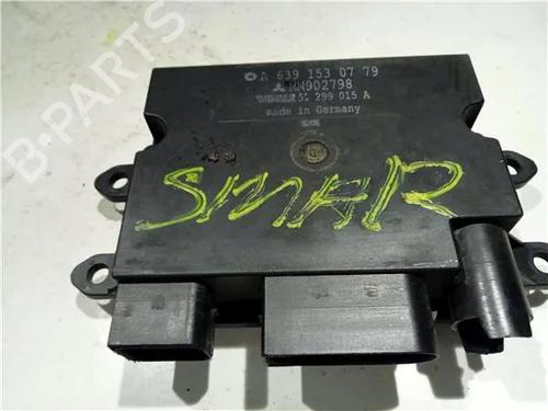 Used Comfort control module MITSUBISHI COLT VI (Z3_A, Z2_A) 1.3 Flexfuel (Z35A) (95 hp) 25616844