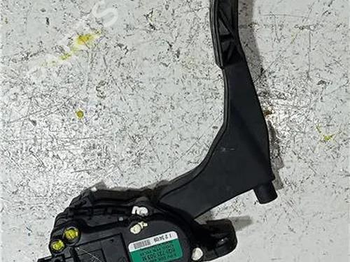 Used Pedal SEAT IBIZA III (6L1) 1.9 TDI (131 hp) 23915667