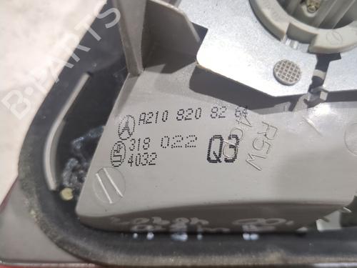 Right taillight MERCEDES-BENZ E-CLASS (W210) E 320 CDI (210.026) | BP27242444C35 