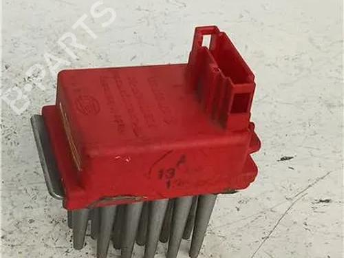 Varmeblæsermodstand AUDI A4 B5 Avant (8D5) 1.9 TDI (110 hp) 23910147