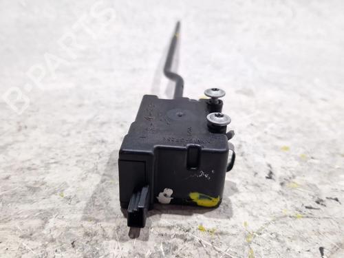 Fuel door actuator BMW 3 (E90) 320 d | BP29706452E18 