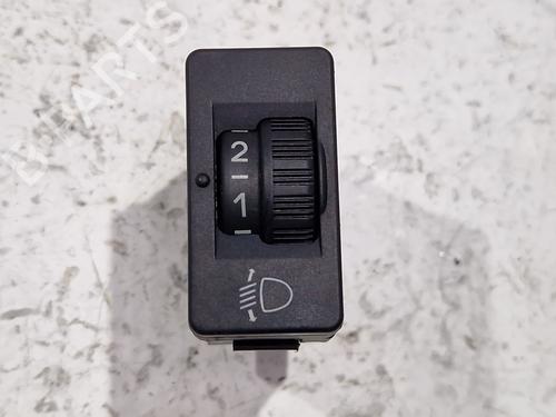 Used Headlight adjuster motor CITROËN BERLINGO / BERLINGO FIRST Box Body/MPV (M_) 1.6 HDI 90 (MB9HX, MC9HX) (90 hp) 30456729