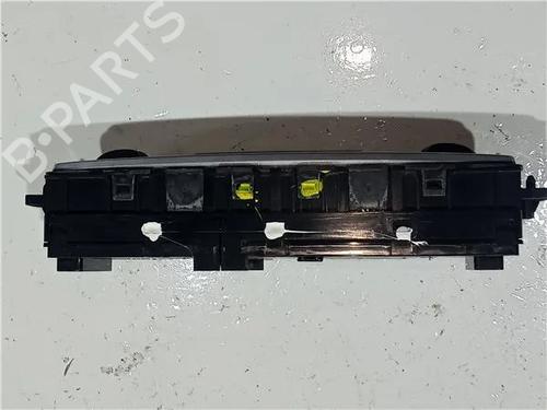 Climate control RENAULT MEGANE III Hatchback (BZ0/1_, B3_) 1.5 dCi | BP23924205I5 