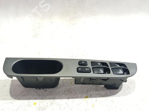 Used Left front window switch Left front window switch SSANGYONG RODIUS I 2.7 Xdi (163 hp) 39945533 39945533