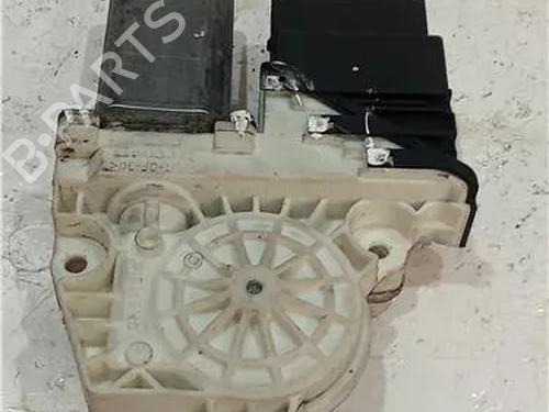 Used Right front window motor VW GOLF IV (1J1) 1.4 16V (75 hp) 23912373