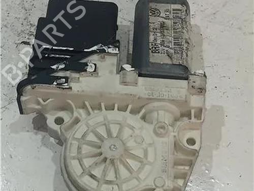 Rudehejsemotor bagstkærm venstre VW GOLF IV (1J1) 1.4 16V (75 hp) 23912756