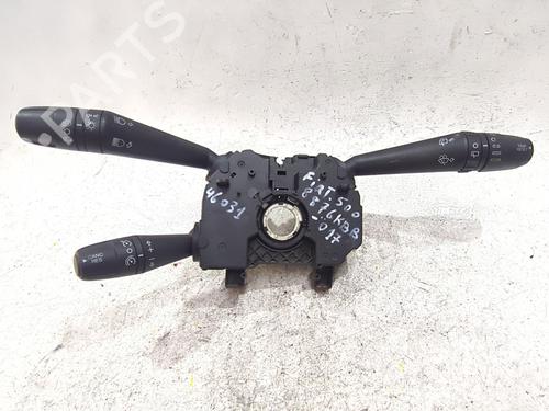 Used Switch Switch FIAT 500L (351_, 352_) 1.6 D Multijet (199LYE1B) (120 hp) 33931157 33931157