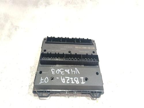 Used Fuse box Fuse box 38873343 38873343