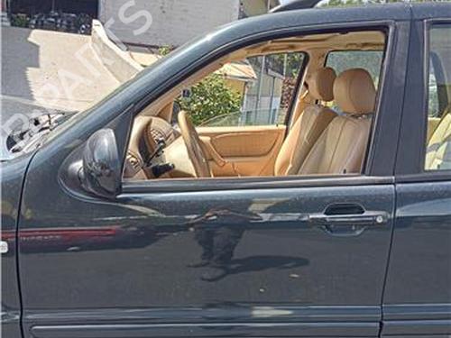 Used Left front door MERCEDES-BENZ M-CLASS (W163) ML 270 CDI (163.113) (163 hp) 23922179