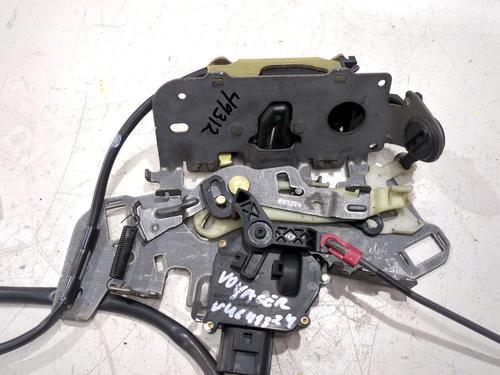 Rear left lock CHRYSLER VOYAGER IV (RG, RS) 2.5 CRD | BP27191049C100 