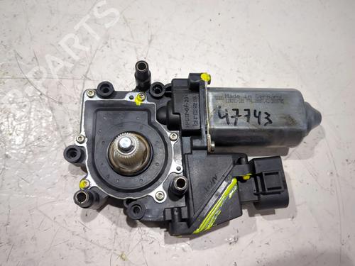 Used Left front window motor AUDI A4 B5 Avant (8D5) 1.9 TDI (110 hp) 26673529