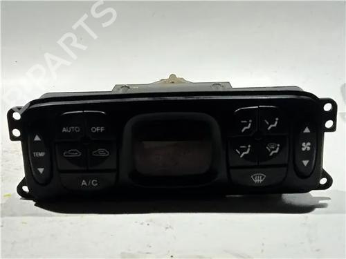 Used Climate control HYUNDAI SONATA IV (EF) 2.5 V6 24V (160 hp) 23930323
