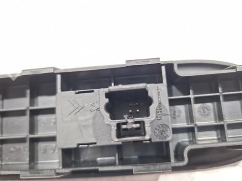 Right front window switch PEUGEOT 307 (3A/C) 2.0 HDi 90 | BP29383761I26 