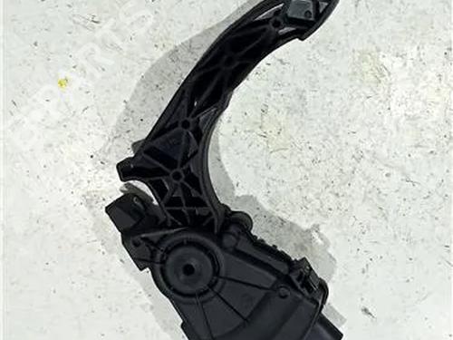 Pedal FORD FIESTA IV (JA_, JB_) 1.0 i (65 hp) 23930480