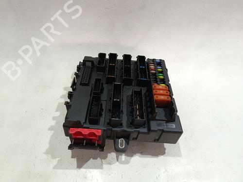 Used Fuse box Fuse box 36904796 36904796