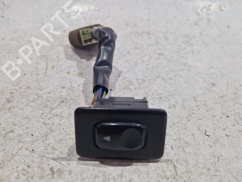Used Right front window switch HYUNDAI GALLOPER II (JK-01) 2.5 TD intercooler (99 hp) 32745346