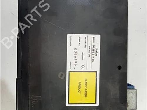 Used Radio PEUGEOT 607 (9D, 9U) 2.2 HDi (133 hp) 23907462