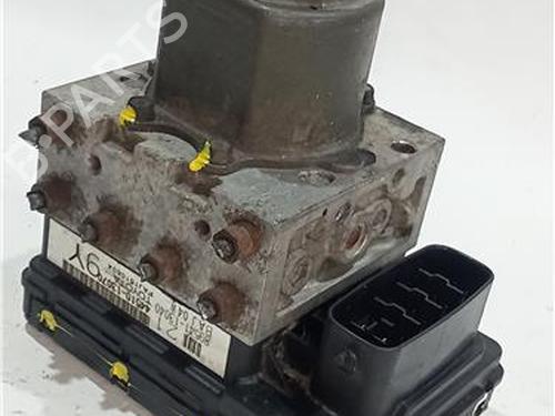 Used ABS pump TOYOTA COROLLA (_E12_) 1.6 VVT-i (ZZE121_, ZZE121R) (110 hp) 23919147