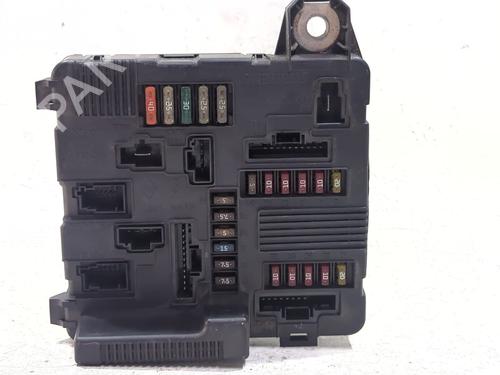 Used Fuse box Fuse box 38873257 38873257