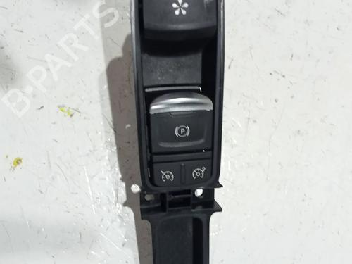 Used Switch RENAULT MEGANE IV Saloon 1.3 TCe 140 (LVNB) (140 hp) 26596639