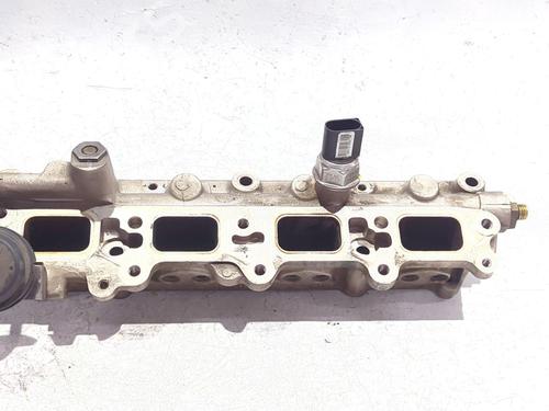 Used Intake manifold VW GOLF PLUS V (5M1, 521) 1.6 FSI (115 hp) 31869216