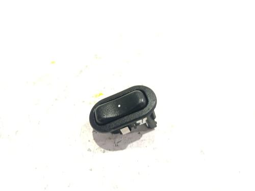 Used Switch Switch OPEL CORSA B (S93) 1.7 D (F08, F68, M68) (60 hp) 39944736 39944736
