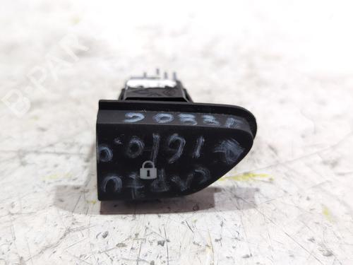 Used Switch Switch RENAULT CAPTUR I (J5_, H5_) 0.9 TCe 90 (90 hp) 36766856 36766856