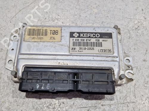 Used Electronic module HYUNDAI ACCENT II (LC) 1.3 (83 hp) 30526307