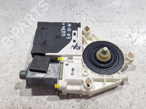 Rudehejsemotor forskærm højre Rudehejsemotor forskærm højre AUDI A3 (8P1) 1.9 TDI (105 hp) 34186096 34186096