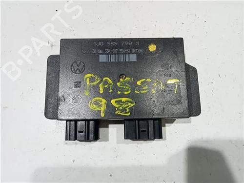 Used Electronic module VW PASSAT B5 (3B2) 1.9 TDI (115 hp) 23931260