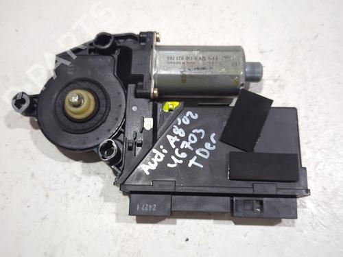 Rudehejsemotor bagstkærm højre AUDI A8 D3 (4E2, 4E8) 4.2 quattro (335 hp) 24977542