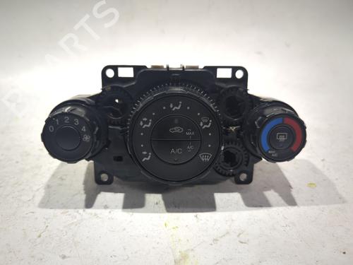 Commande Chauffage FORD FIESTA V Van 1.4 TDCi (68 hp) 23925604