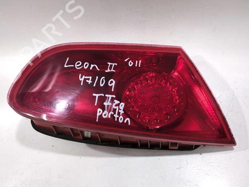 Used Left tailgate light SEAT LEON (1P1) 1.6 TDI (105 hp) 26672449