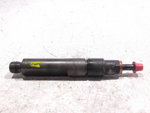 Used Injector RENAULT LAGUNA I (B56_, 556_) 1.9 dTi (B56J) (98 hp) 32165257