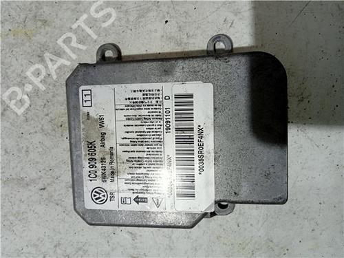 Airbag module VW POLO (9N_, 9A_) 1.4 TDI (75 hp) 23929333