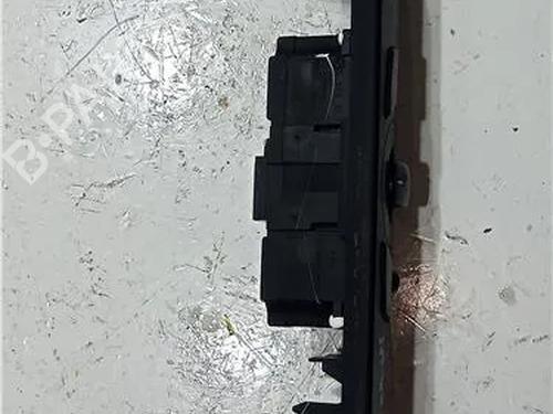 Switch BMW 5 (E60) 525 i | BP23915087I30 