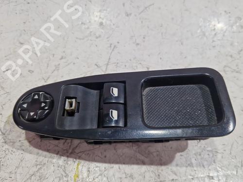 Comutador vidro frente esquerdo Comutador vidro frente esquerdo PEUGEOT EXPERT Van (VF3A_, VF3U_, VF3X_) 2.0 HDi 120 (120 hp) 36499779 36499779