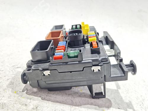 Fuse box CITROËN C3 II (SC_) 1.4 HDi 70 (SC8HZC, SC8HR0, SC8HP4) | BP29998675E1 